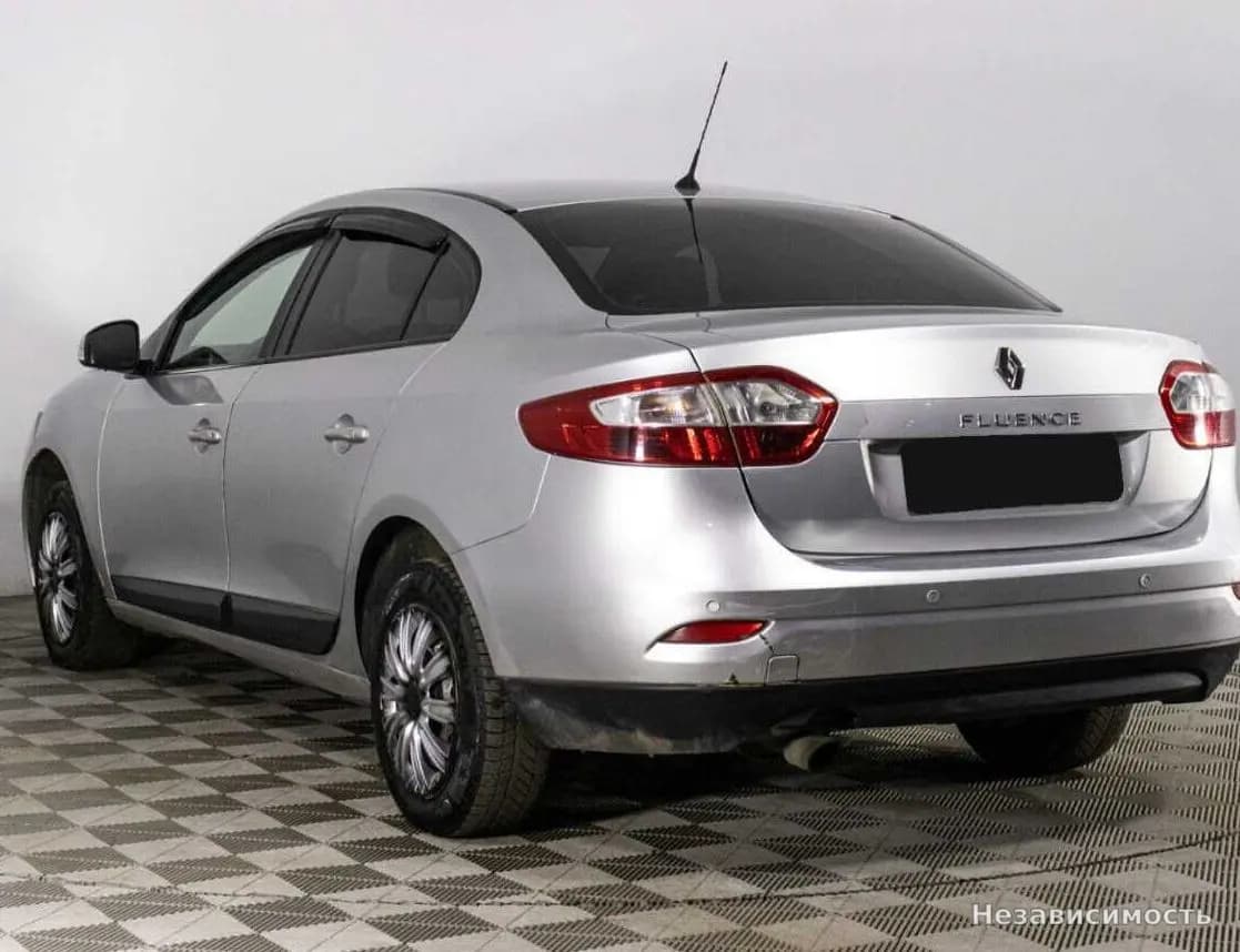 Renault Fluence 2014 с пробегом — фото 7