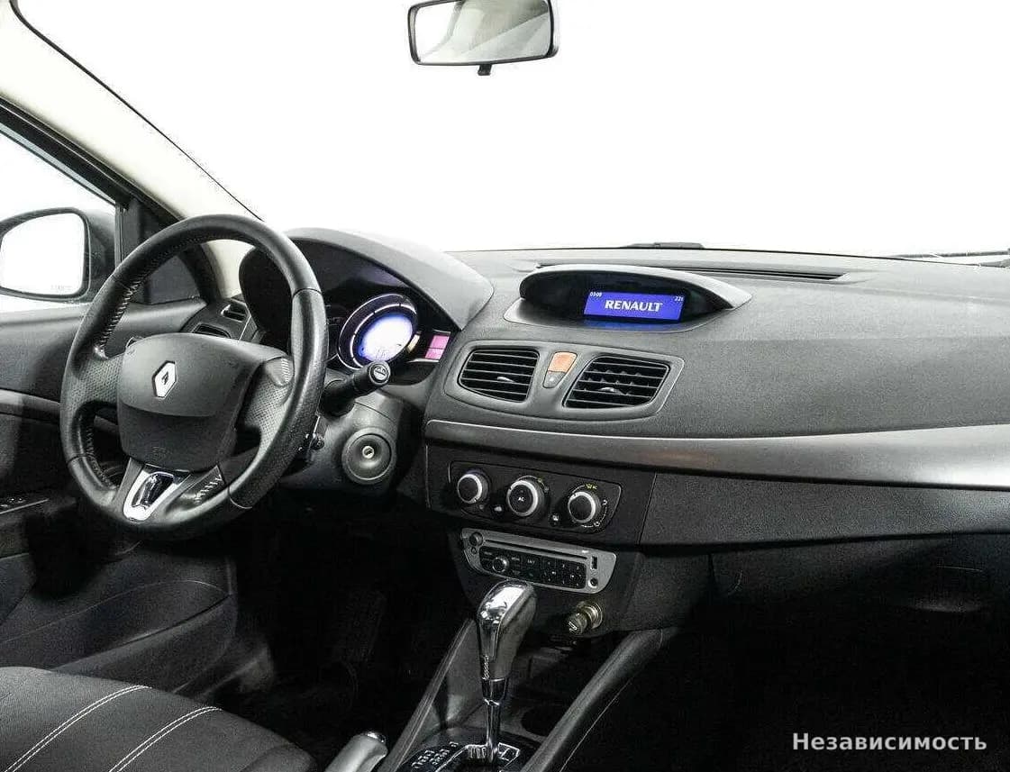 Renault Fluence 2014 с пробегом — фото 9
