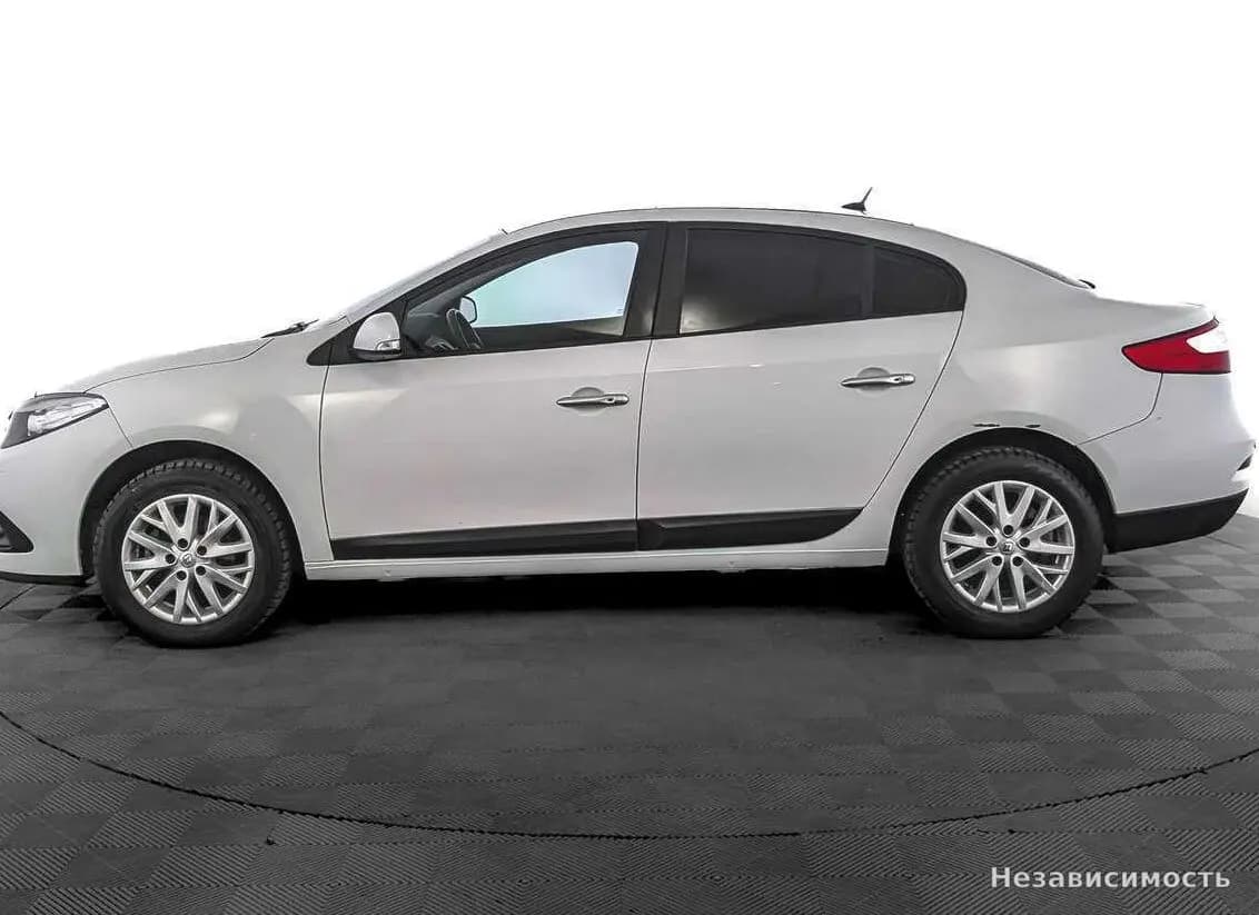 Renault Fluence 2013 с пробегом — фото 8