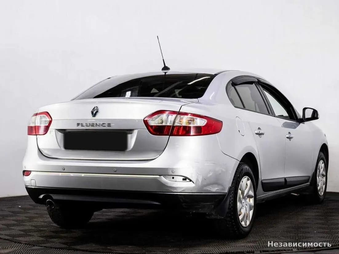 Renault Fluence 2013 с пробегом — фото 6