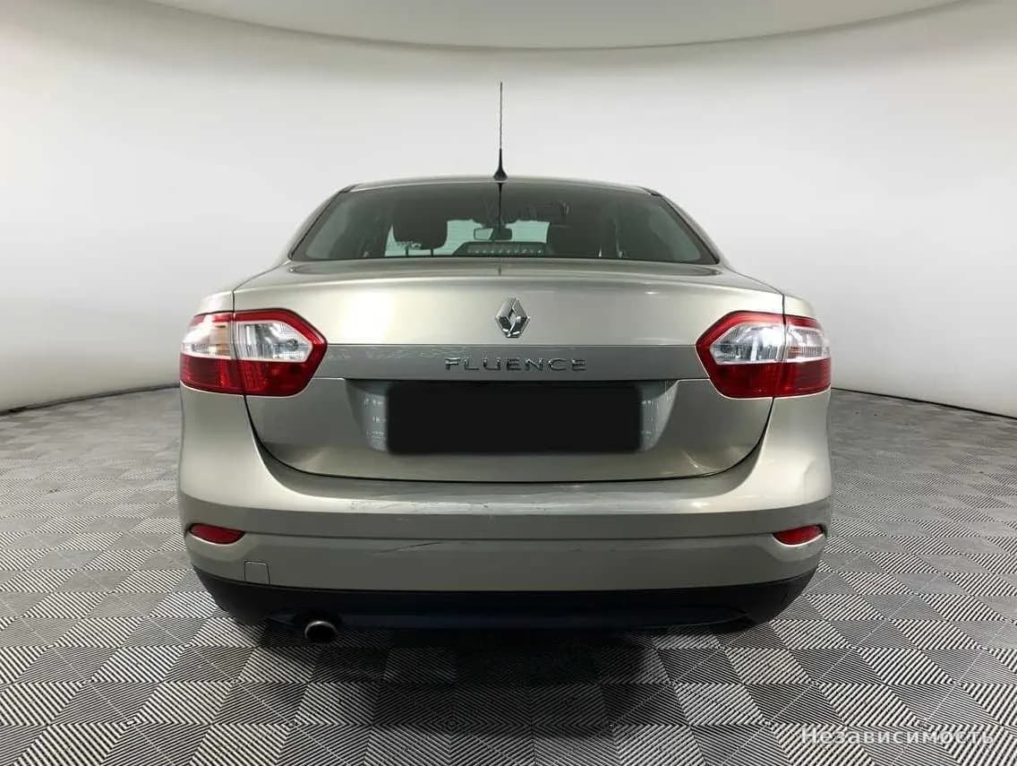 Renault Fluence 2013 с пробегом — фото 6