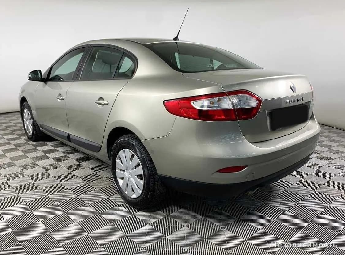 Renault Fluence 2013 с пробегом — фото 7