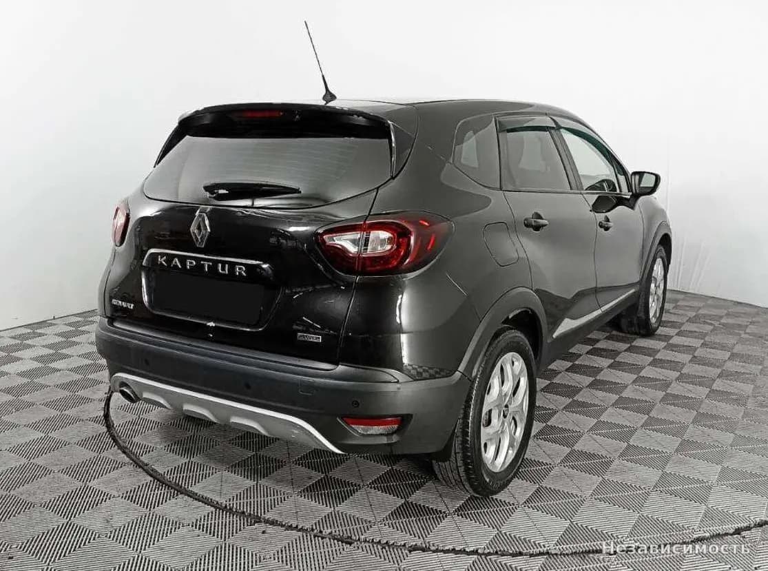 Renault Kaptur 2016 с пробегом — фото 4