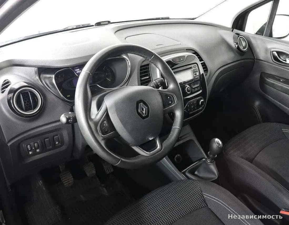 Renault Kaptur 2016 с пробегом — фото 9
