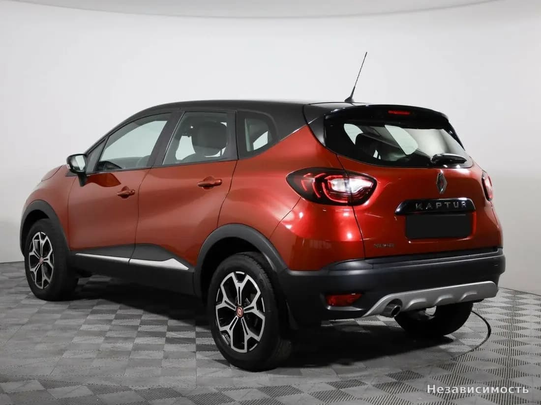 Renault Kaptur 2018 с пробегом — фото 3