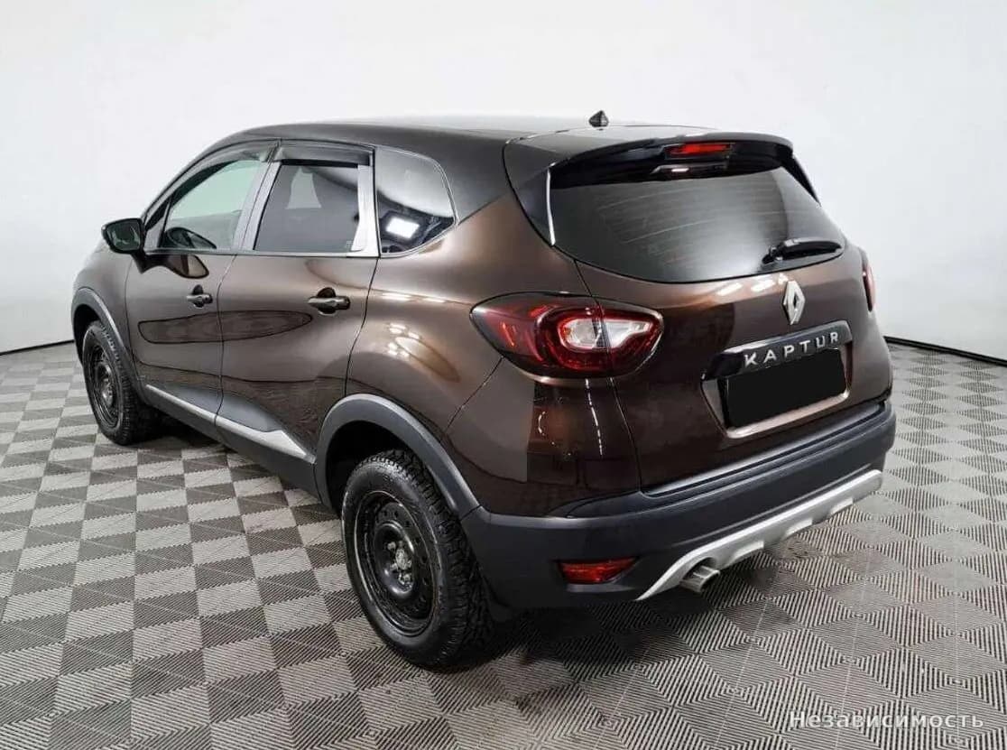 Renault Kaptur 2017 с пробегом — фото 7
