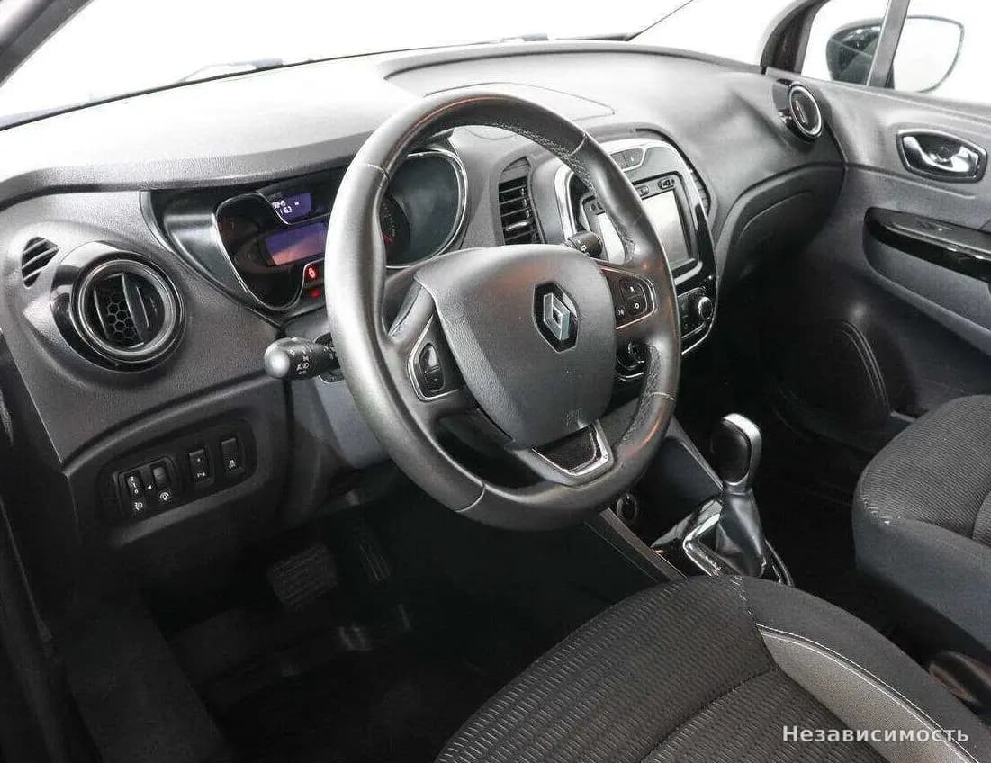 Renault Kaptur 2017 с пробегом — фото 9