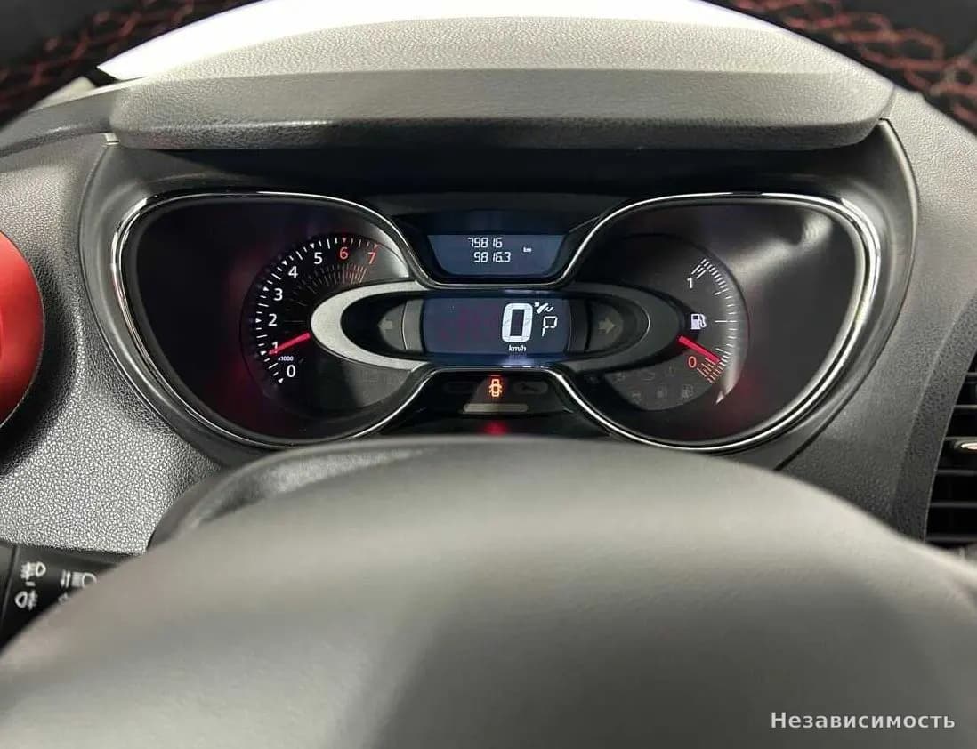 Renault Kaptur 2018 с пробегом — фото 10