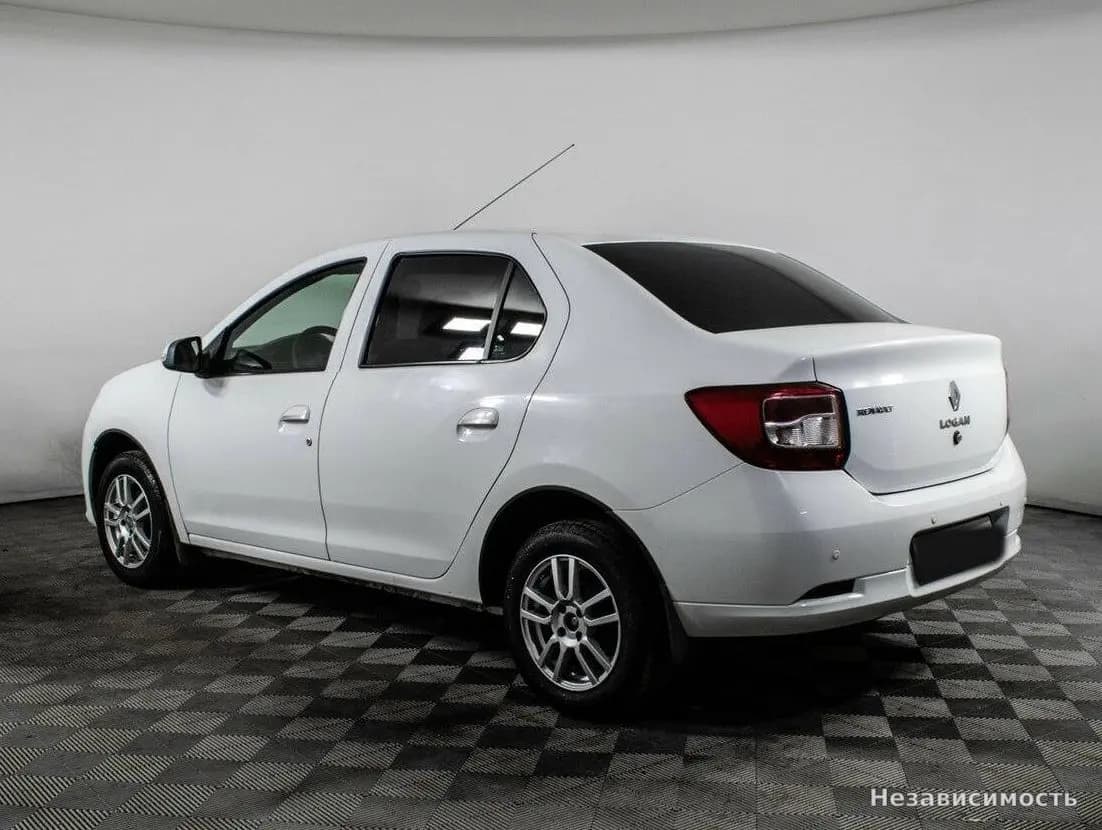 Renault Logan 2017 с пробегом — фото 7