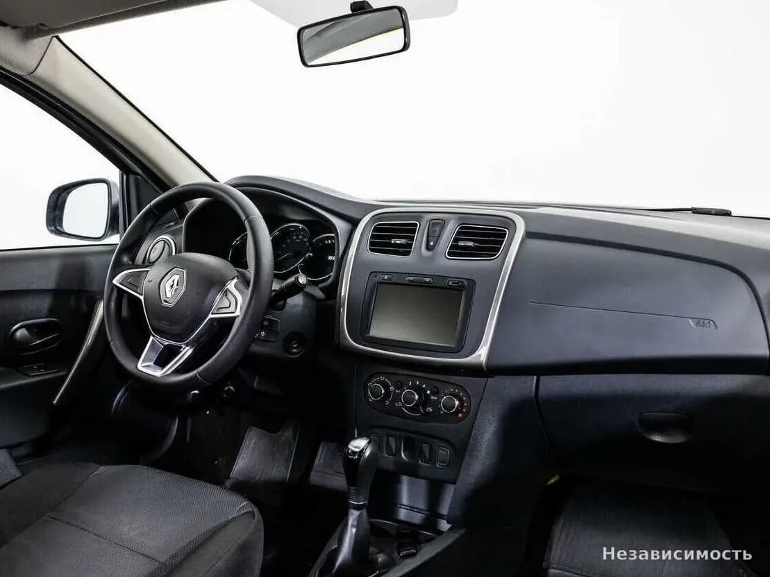Renault Logan 2019 с пробегом — фото 7