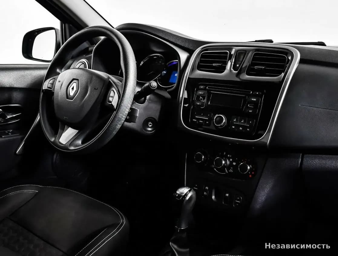 Renault Logan 2018 с пробегом — фото 9