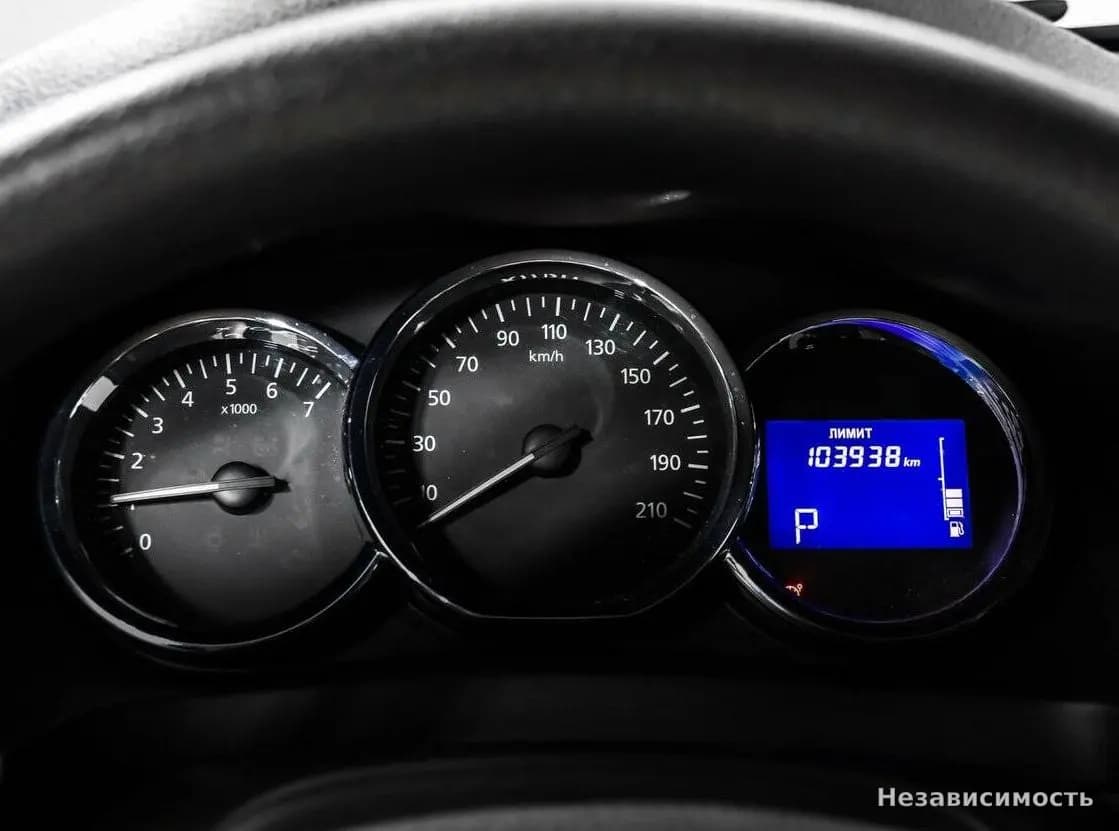 Renault Logan 2018 с пробегом — фото 10