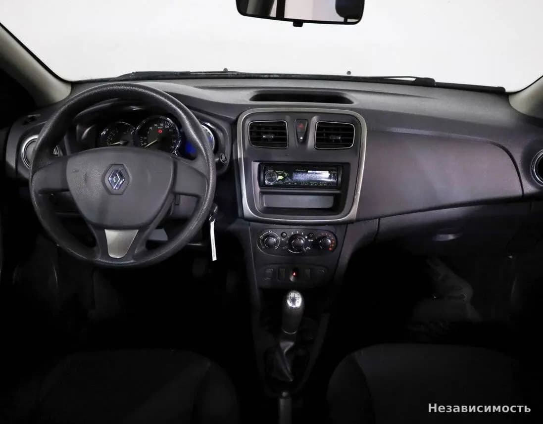 Renault Logan 2015 с пробегом — фото 9