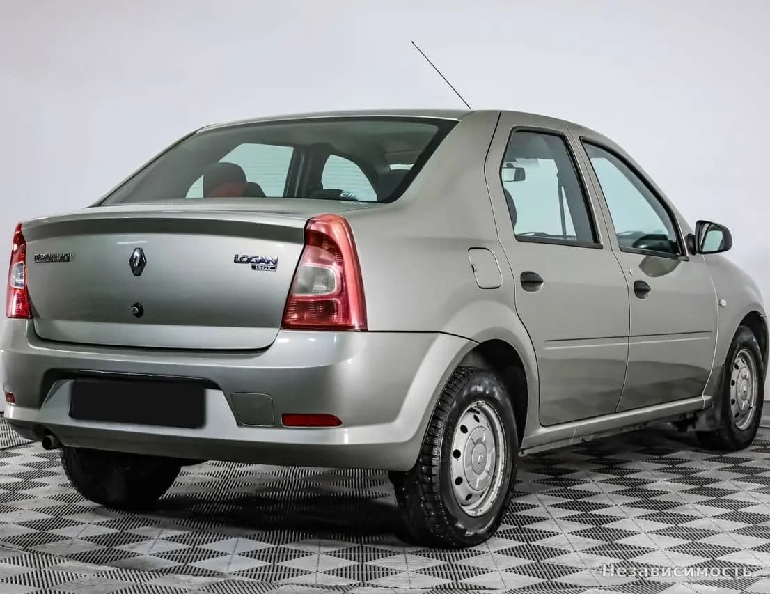 Renault Logan 2015 с пробегом — фото 4
