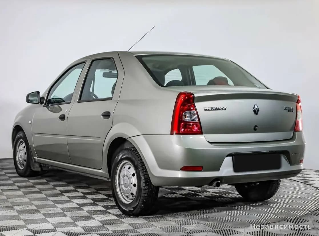 Renault Logan 2015 с пробегом — фото 6