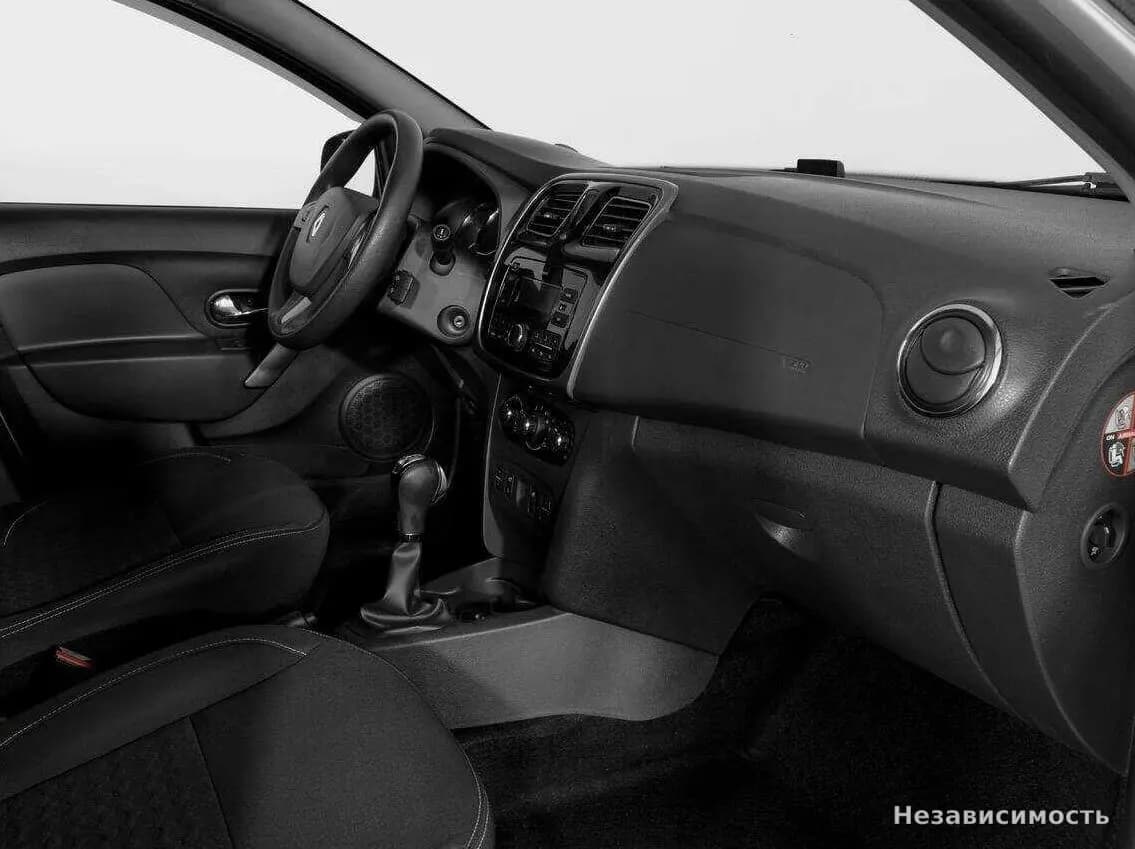 Renault Logan 2017 с пробегом — фото 9