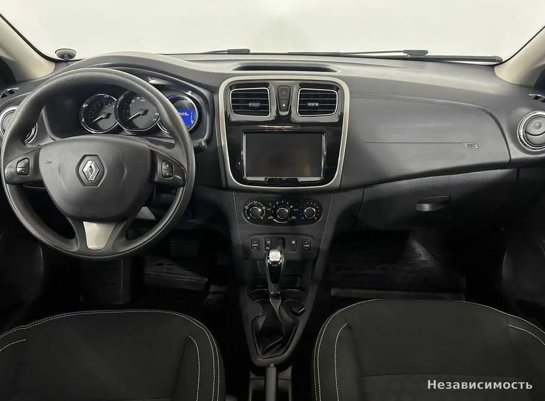 Renault Logan 2016 с пробегом — фото 7