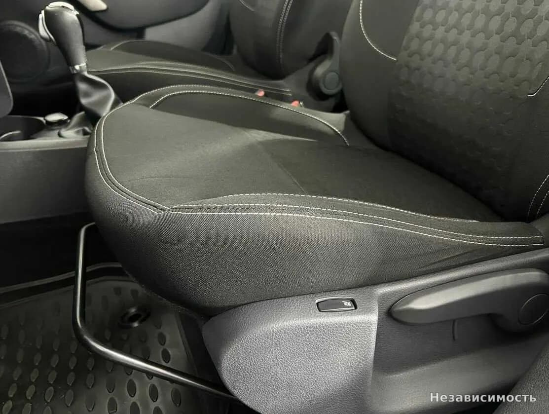 Renault Logan 2016 с пробегом — фото 10