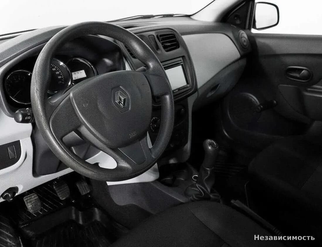 Renault Logan 2014 с пробегом — фото 9