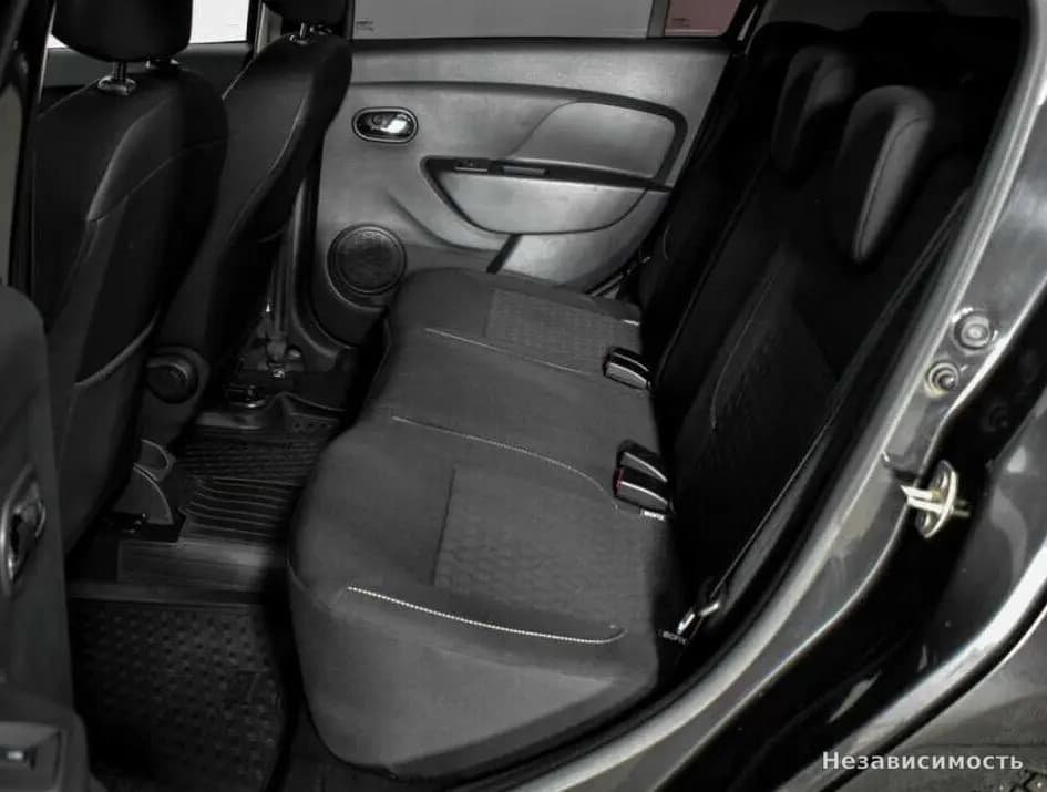Renault Logan 2017 с пробегом — фото 9