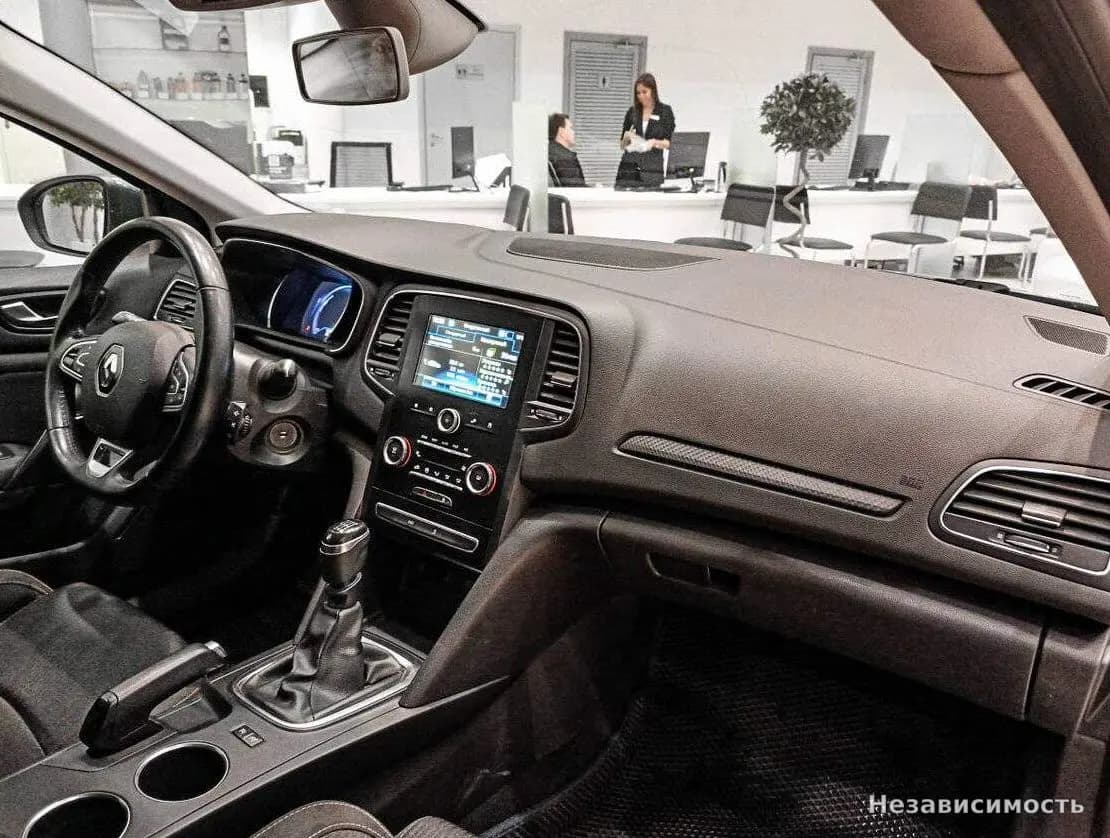 Renault Megane 2019 с пробегом — фото 9