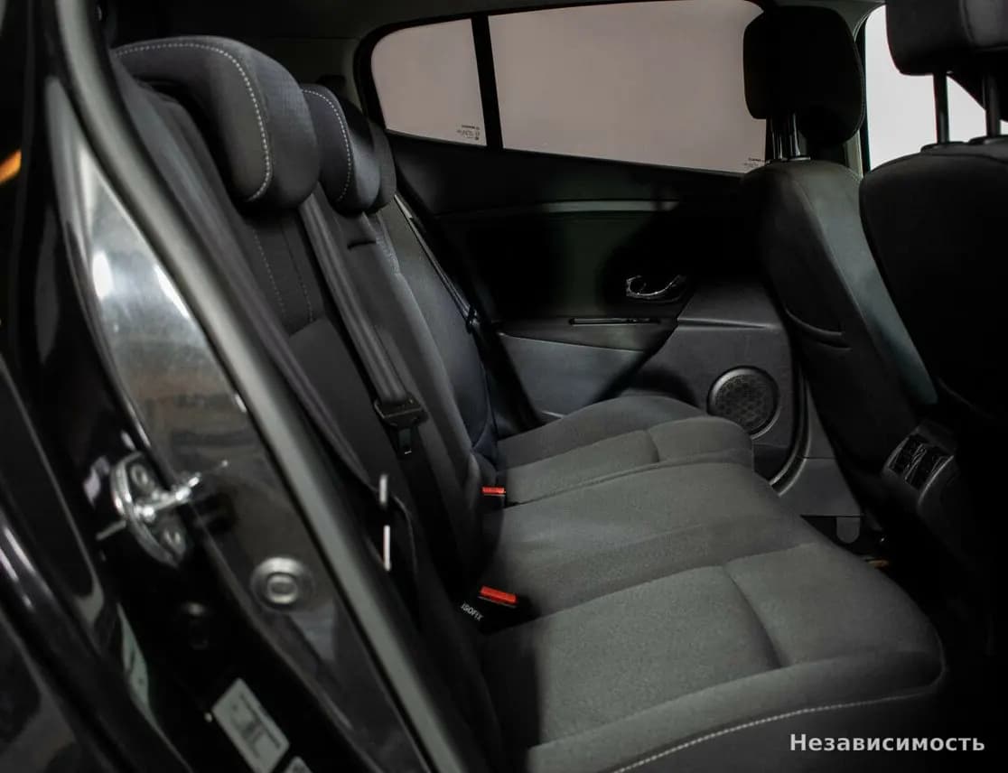 Renault Megane 2012 с пробегом — фото 7