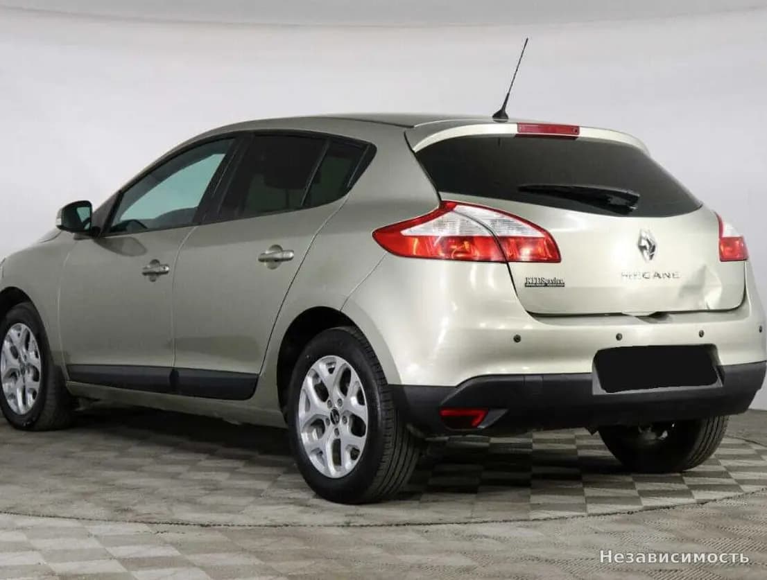 Renault Megane 2015 с пробегом — фото 4