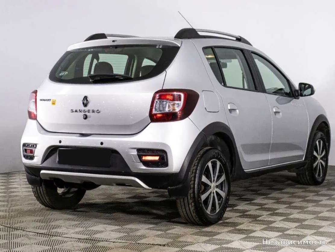 Renault Sandero 2015 с пробегом — фото 5