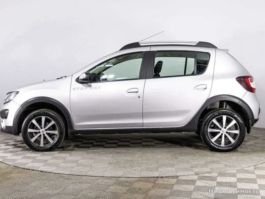 Renault Sandero 2015 с пробегом — фото 8