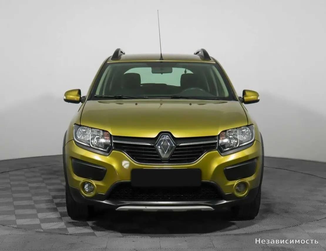 Renault Sandero 2015 с пробегом — фото 2