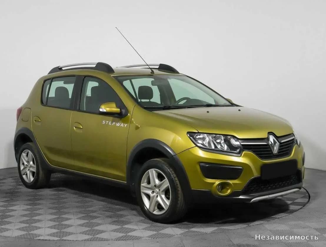 Renault Sandero 2015 с пробегом — фото 3