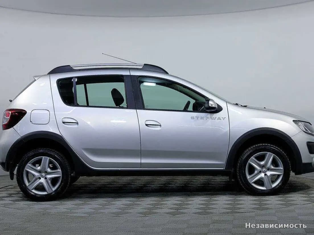 Renault Sandero 2018 с пробегом — фото 3