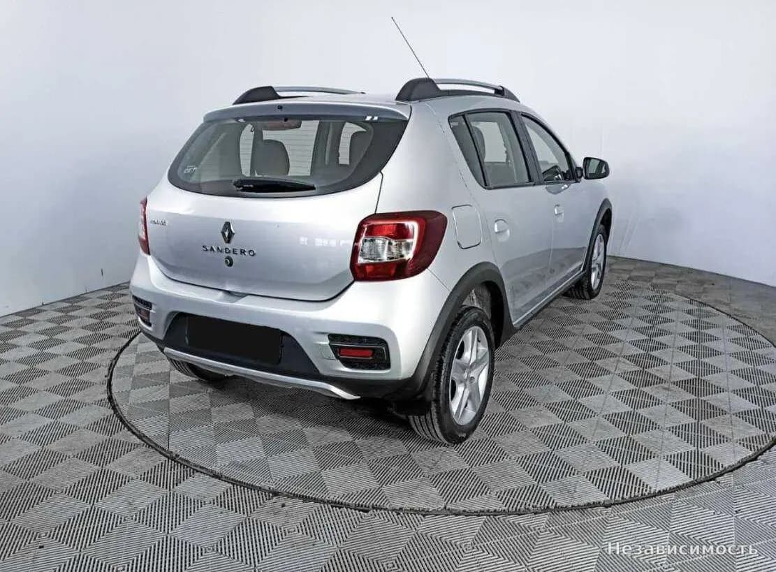 Renault Sandero 2017 с пробегом — фото 5