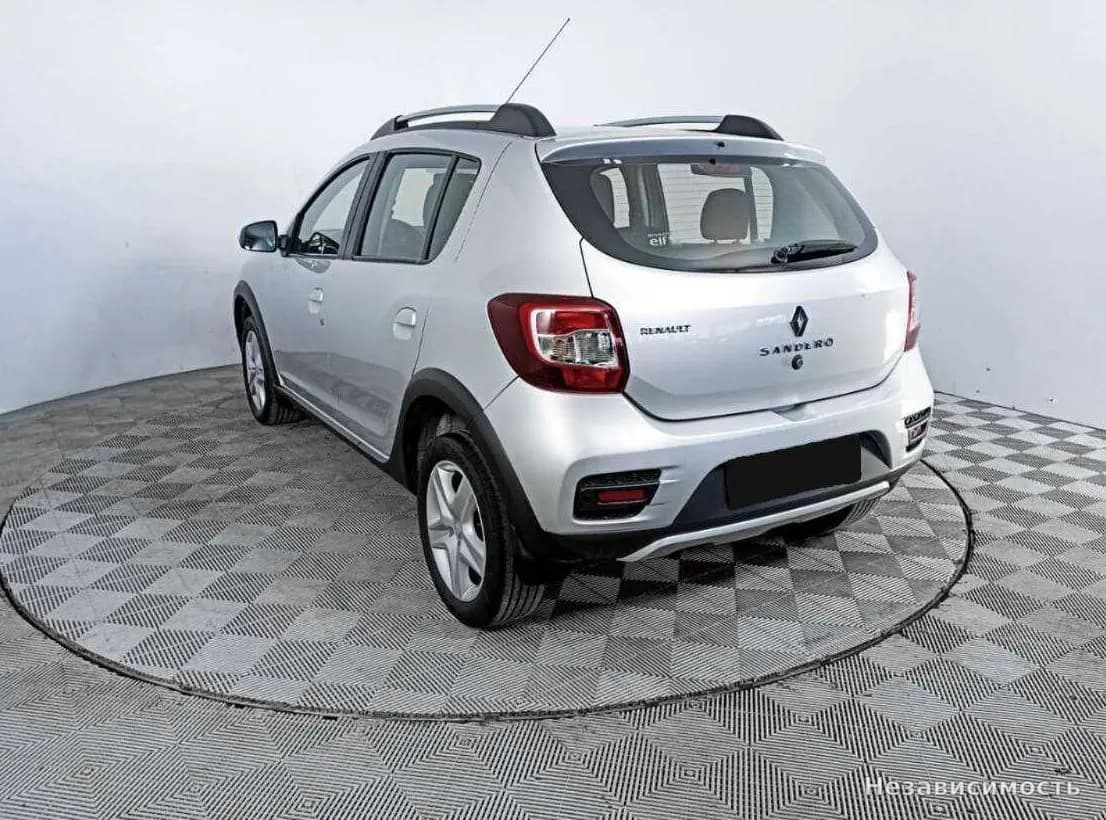 Renault Sandero 2017 с пробегом — фото 7