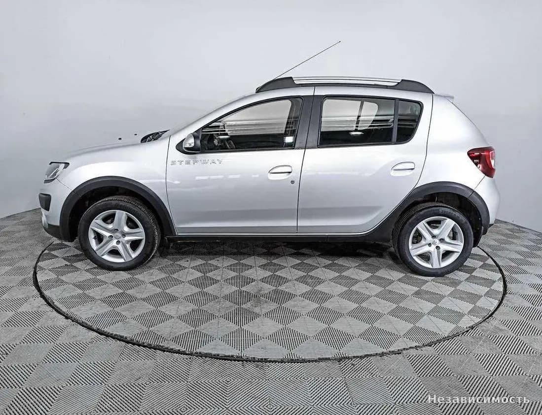 Renault Sandero 2017 с пробегом — фото 8