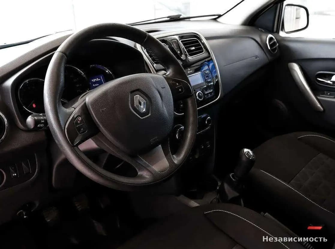 Renault Sandero 2017 с пробегом — фото 9