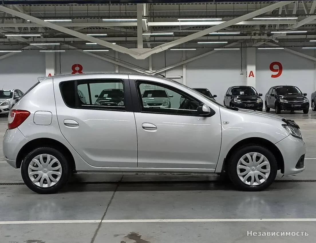 Renault Sandero 2017 с пробегом — фото 4