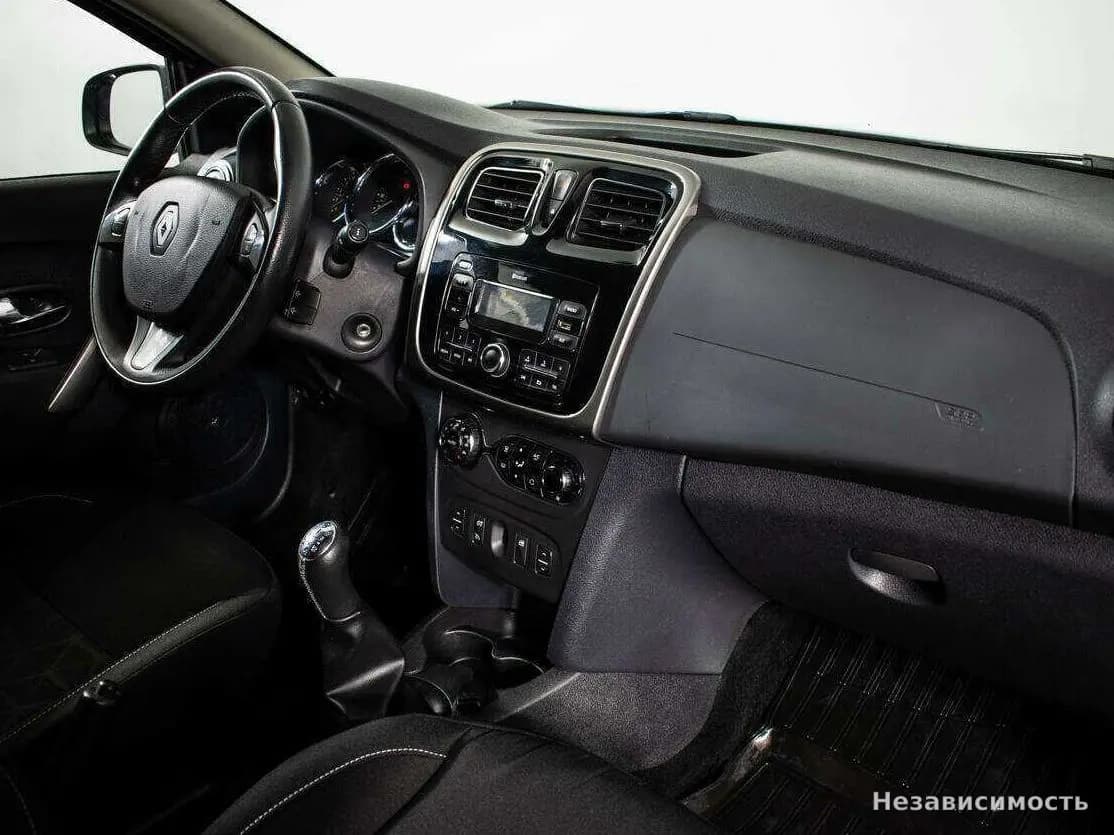 Renault Sandero 2017 с пробегом — фото 7
