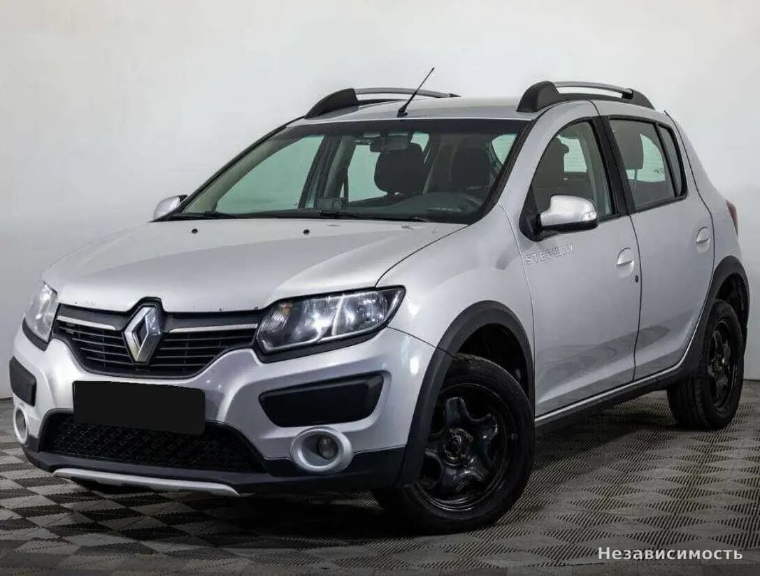 Renault Sandero 2015 с пробегом — фото 1