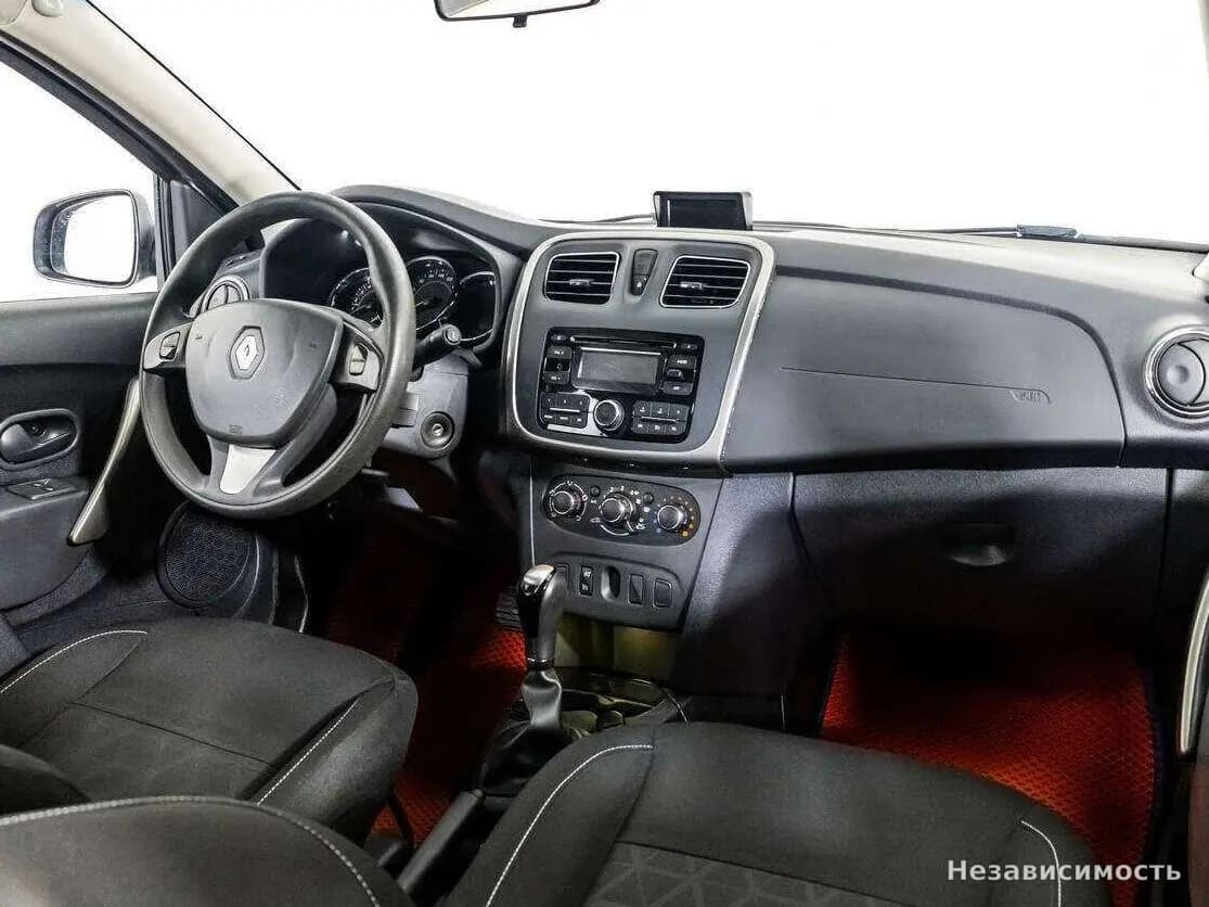 Renault Sandero 2015 с пробегом — фото 8