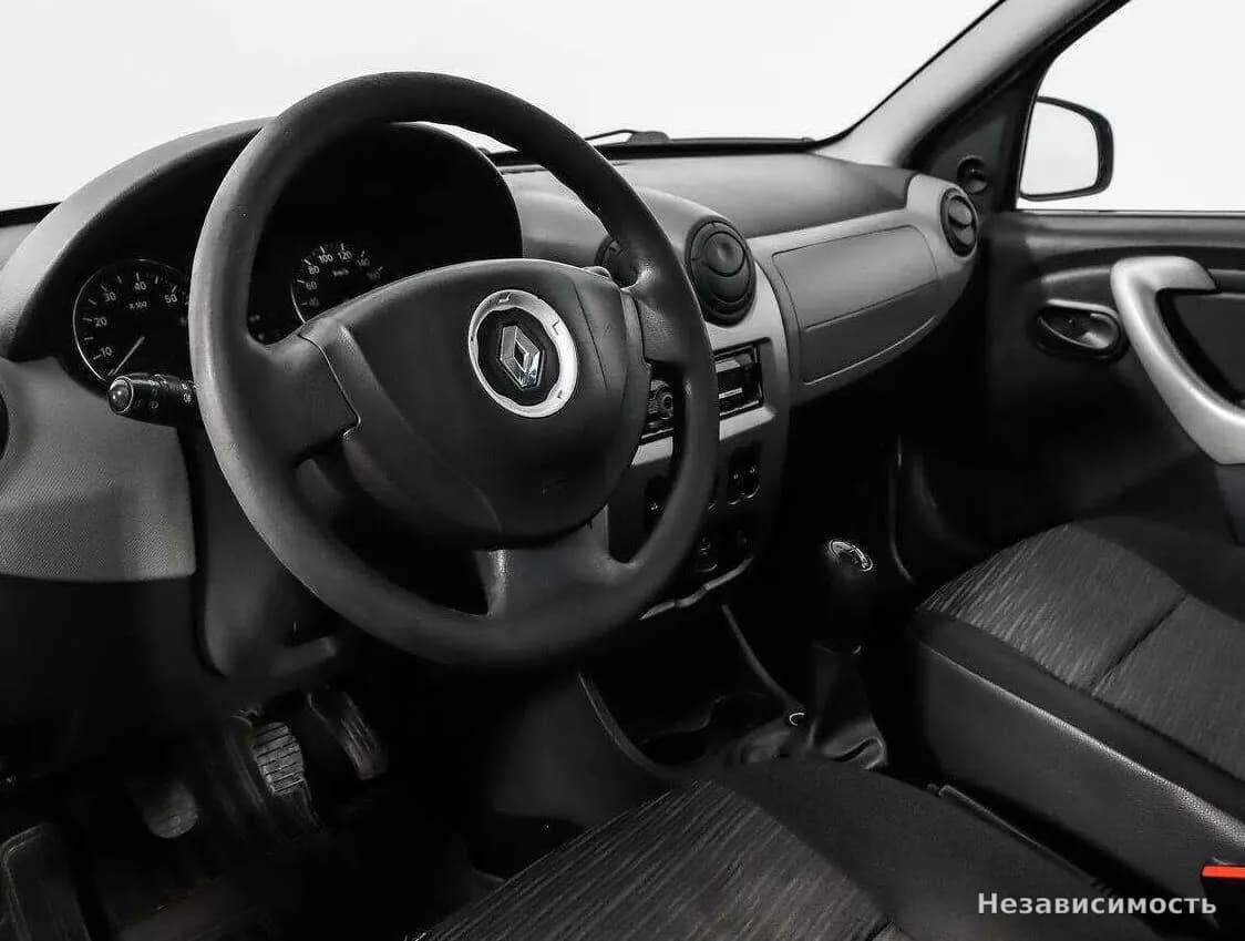 Renault Sandero 2013 с пробегом — фото 9