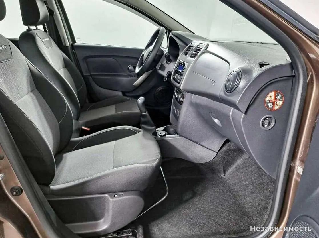 Renault Sandero 2020 с пробегом — фото 9