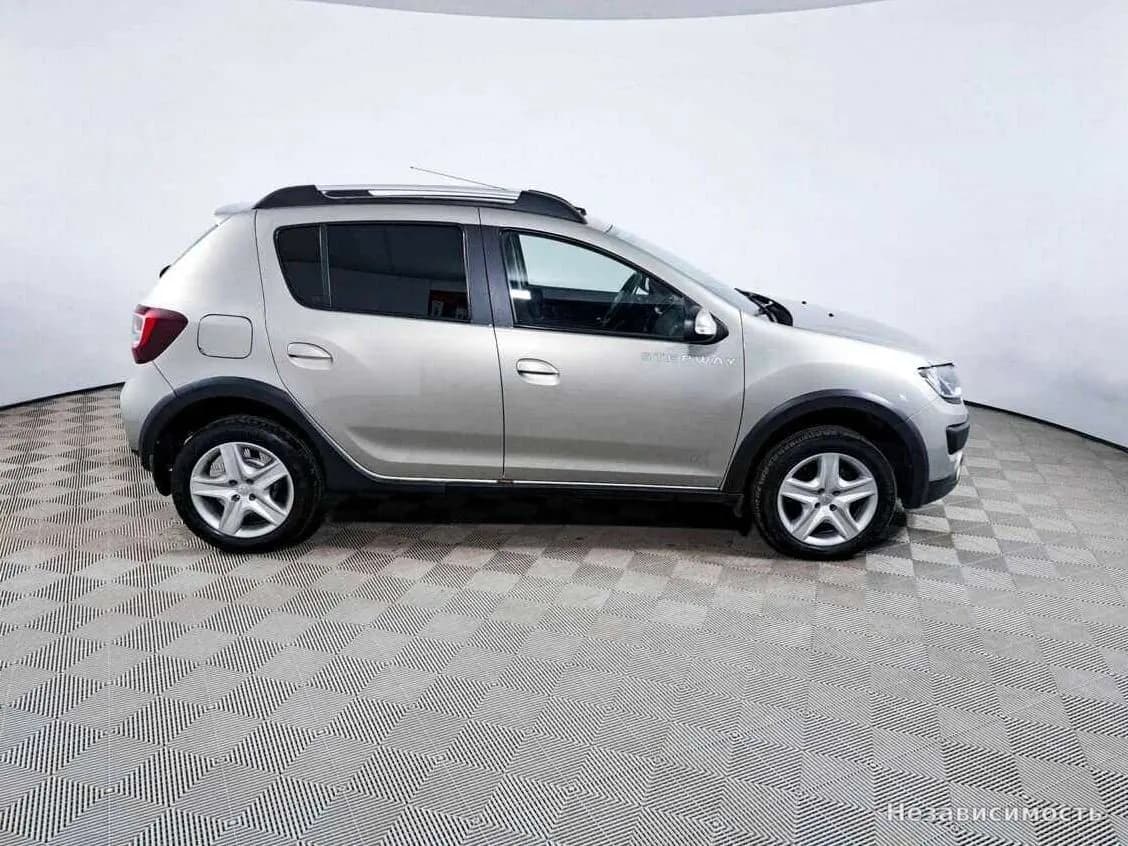 Renault Sandero 2017 с пробегом — фото 4