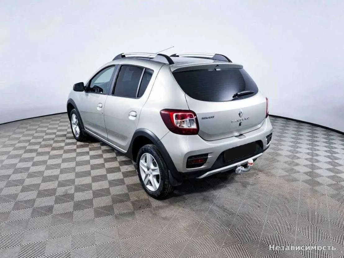 Renault Sandero 2017 с пробегом — фото 7