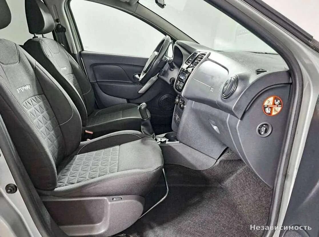 Renault Sandero 2017 с пробегом — фото 9