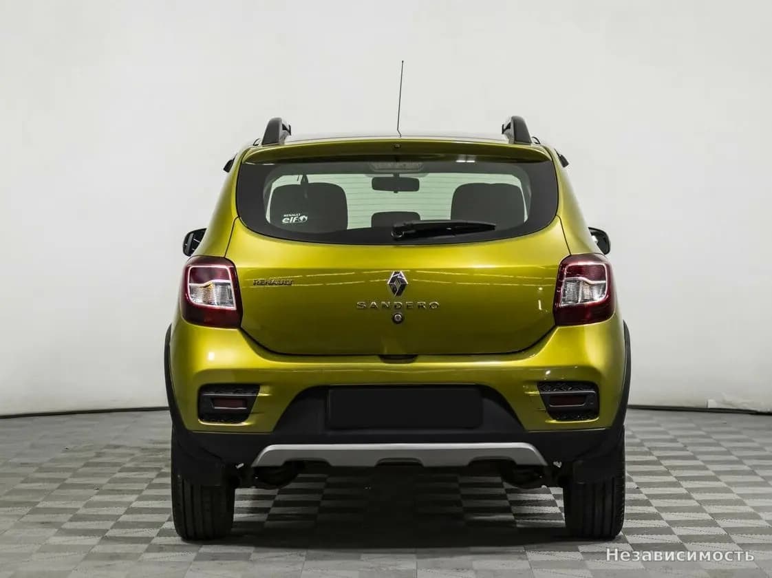 Renault Sandero 2015 с пробегом — фото 5
