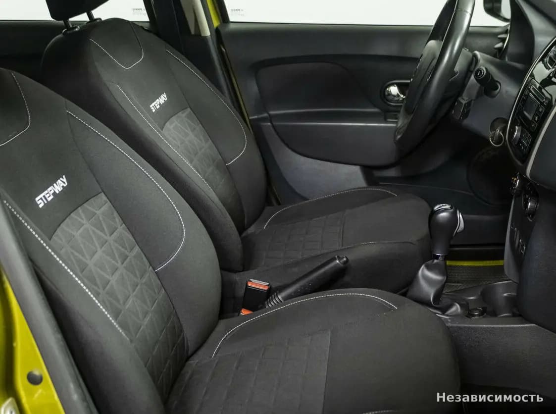 Renault Sandero 2015 с пробегом — фото 8