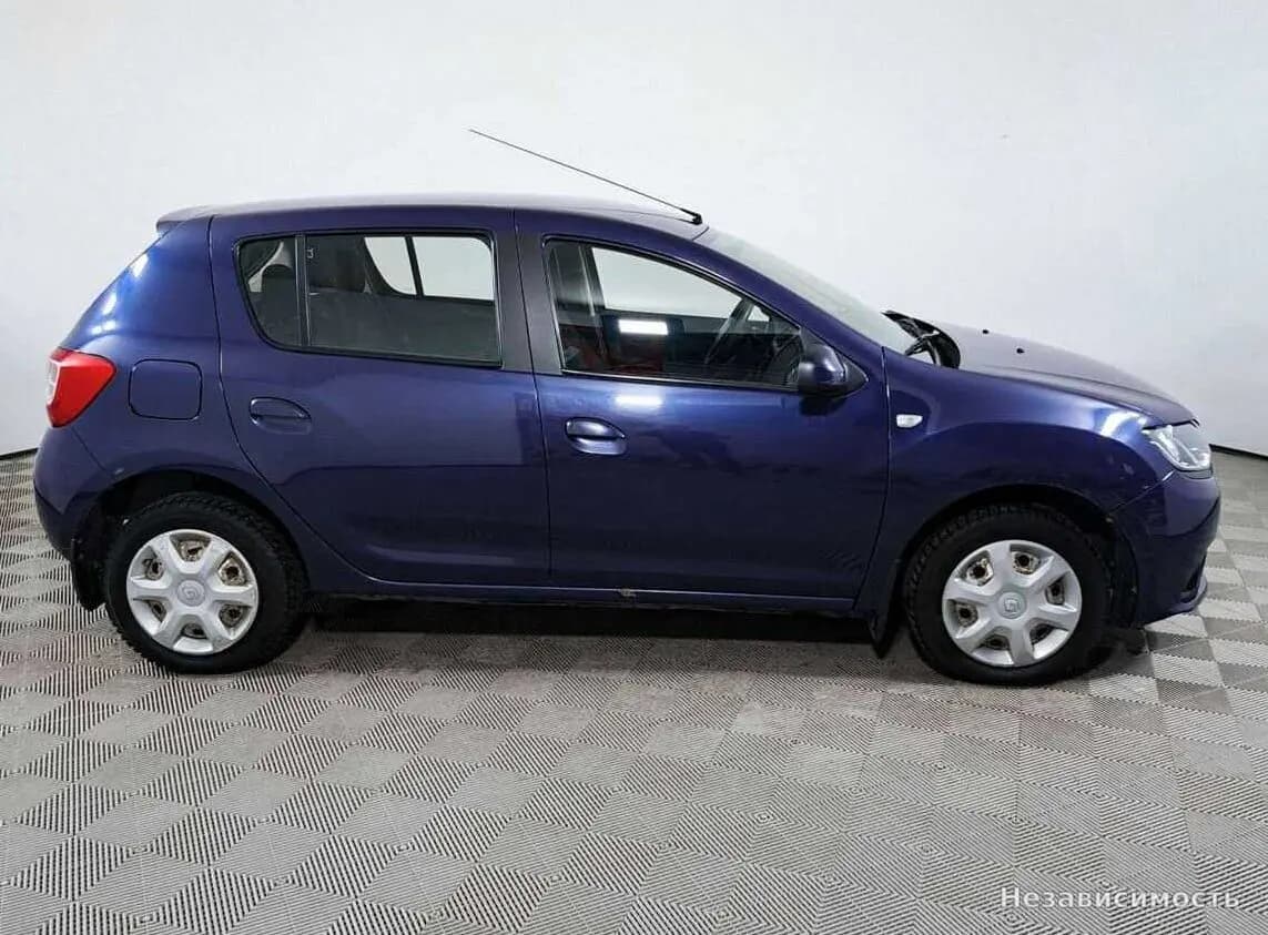 Renault Sandero 2015 с пробегом — фото 4