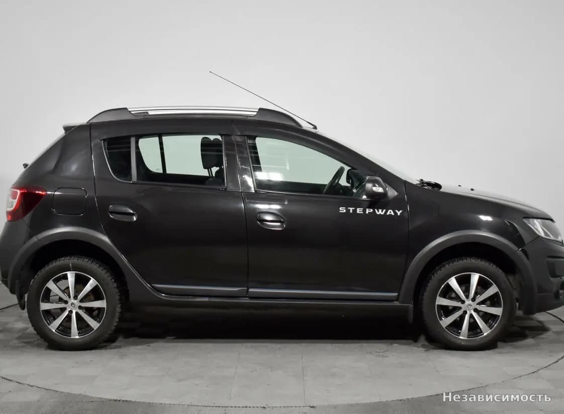 Renault Sandero 2016 с пробегом — фото 4