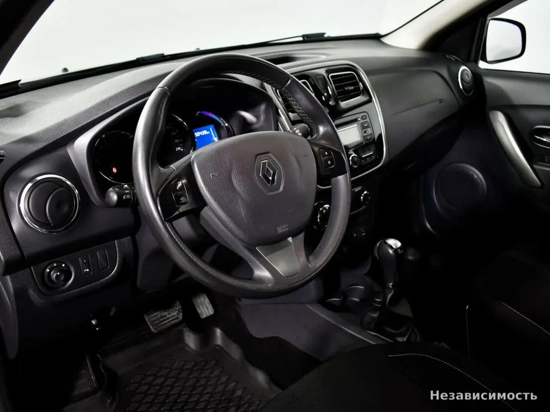 Renault Sandero 2016 с пробегом — фото 9